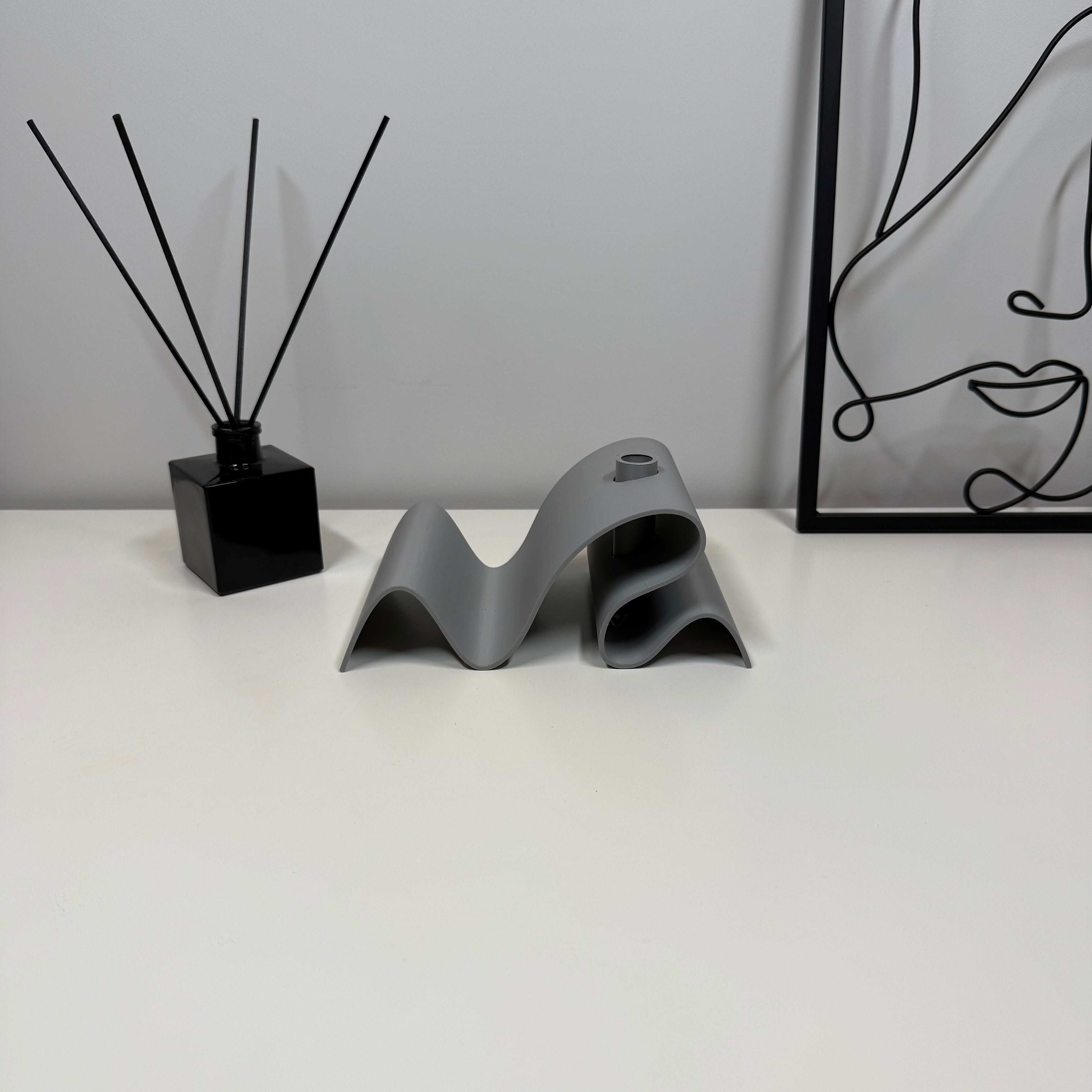 WAVE – Moderni banguota vaza