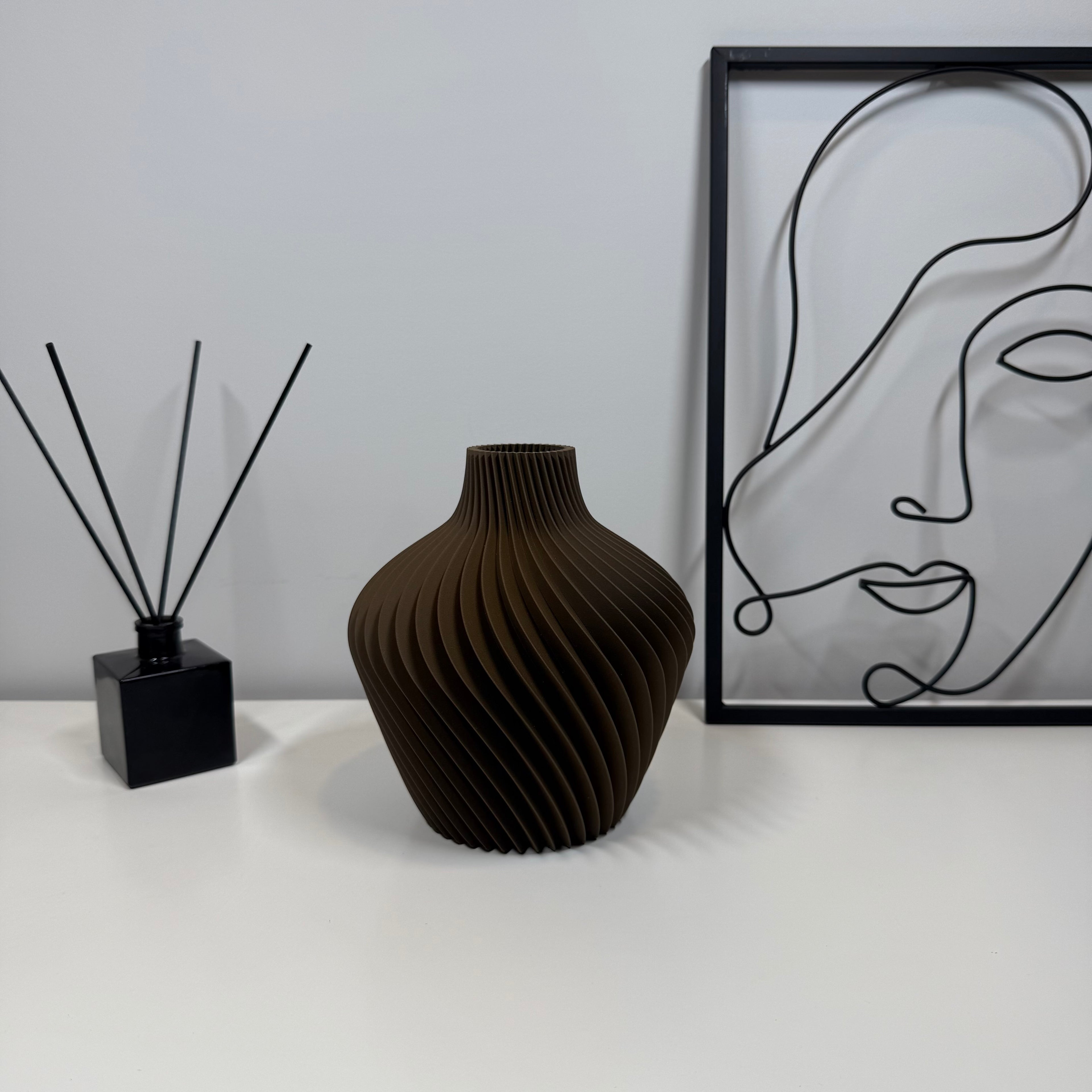 ELLA – Banguota vaza