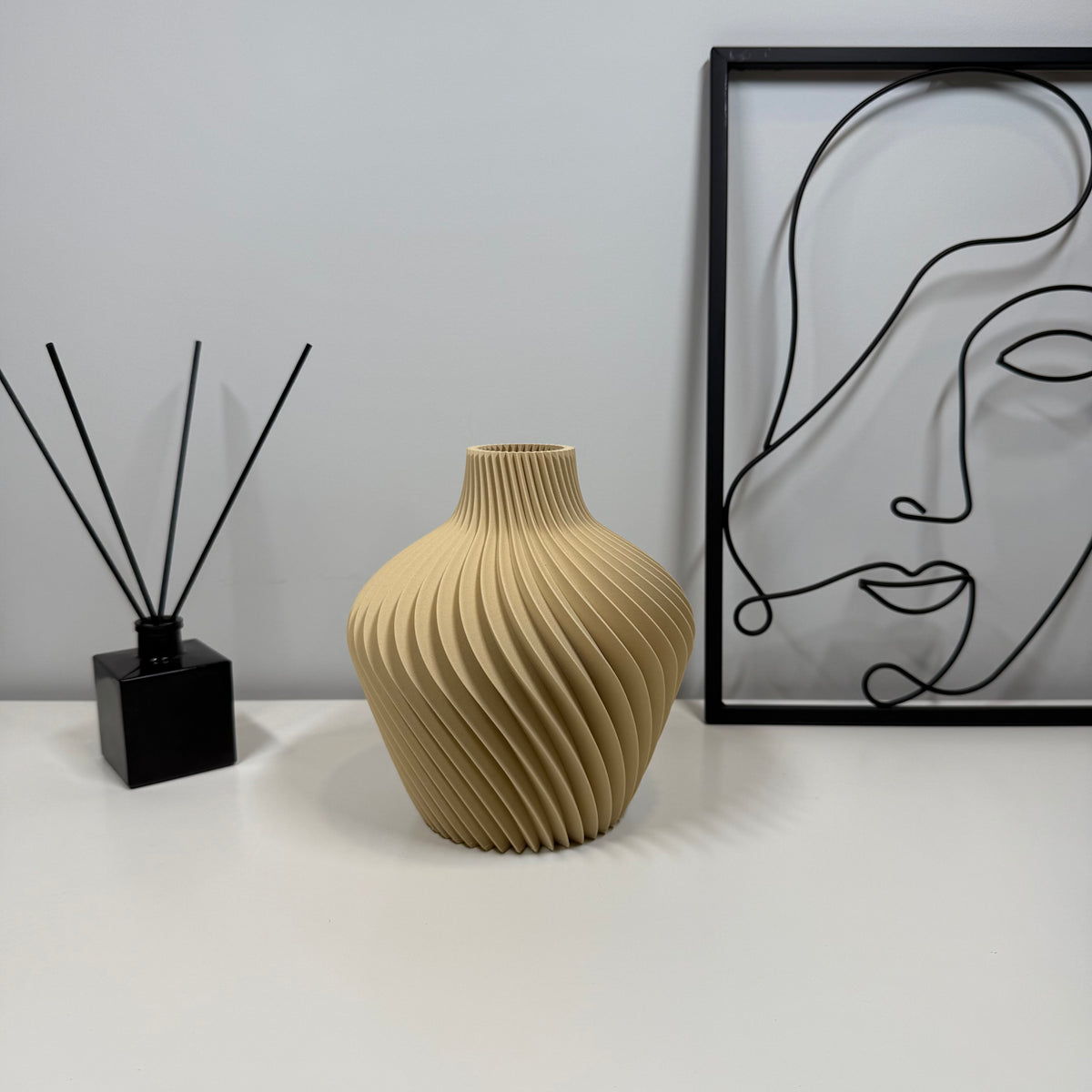 ELLA – Banguota vaza