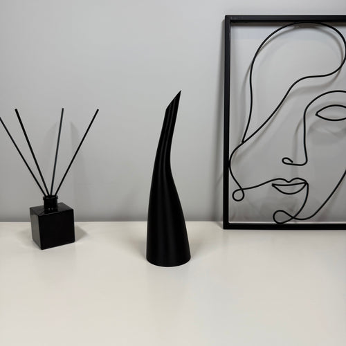 ALVA – Elegantiška lenkta vaza