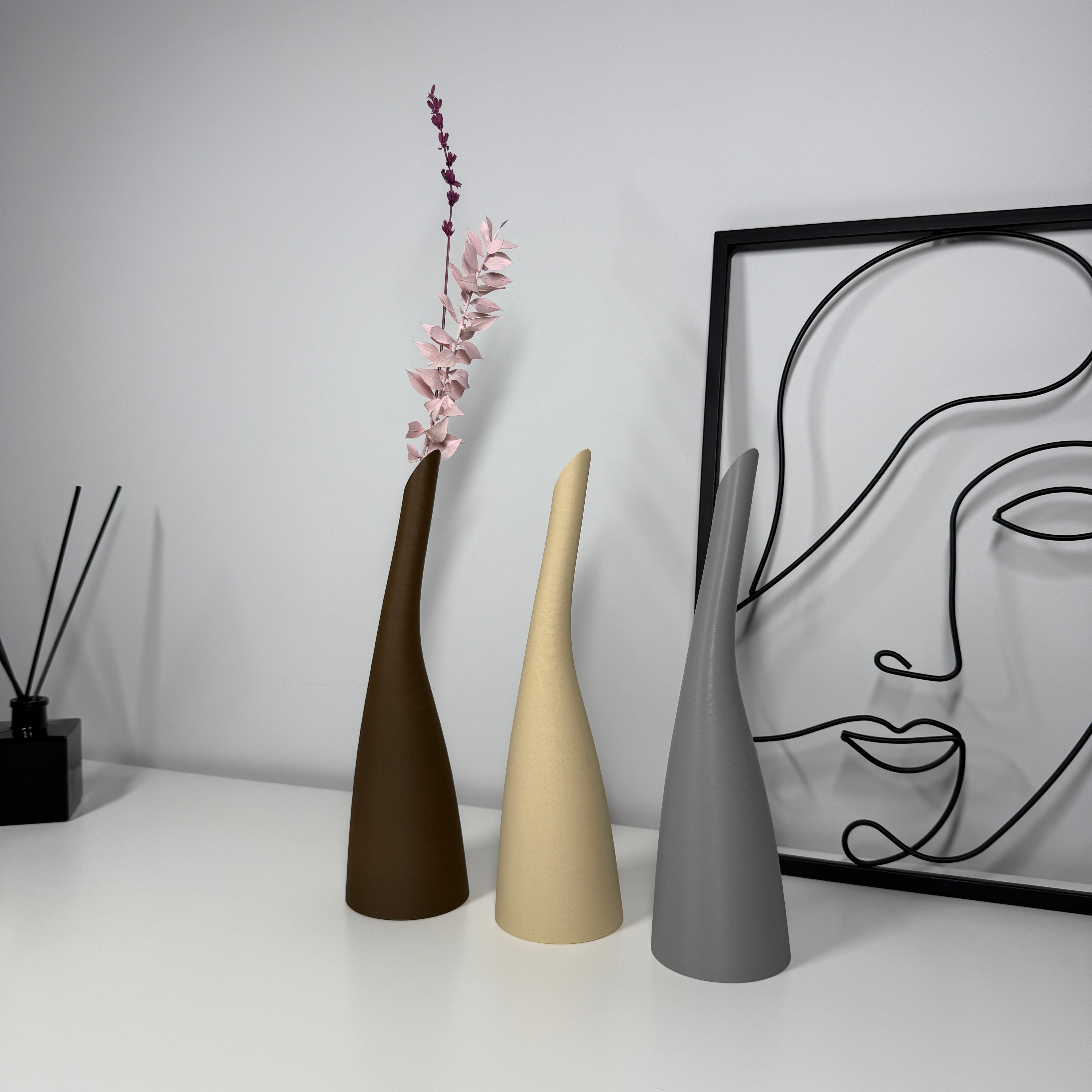 ALVA – Elegantiška lenkta vaza