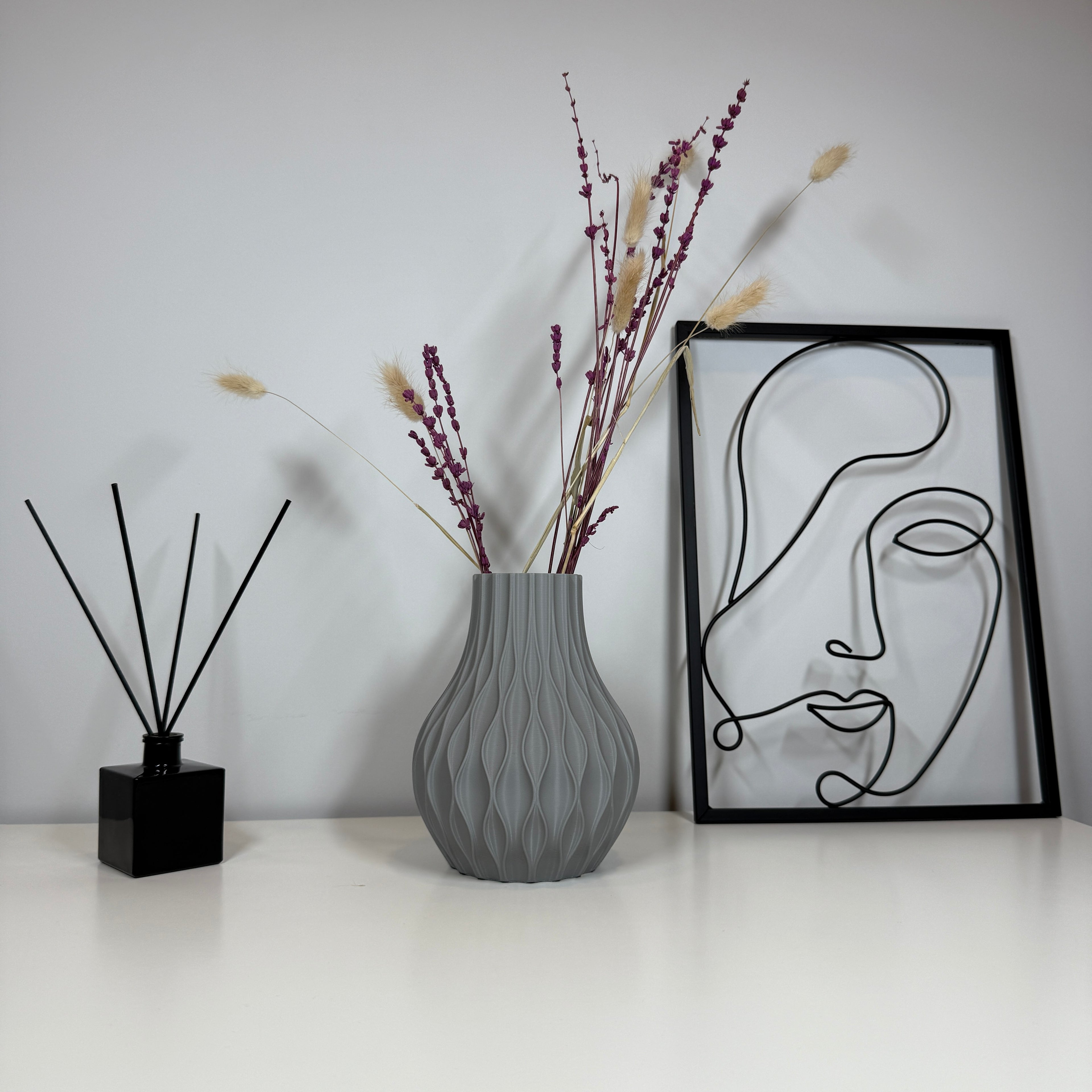 SENA – Dekoratyvinė banguota vaza