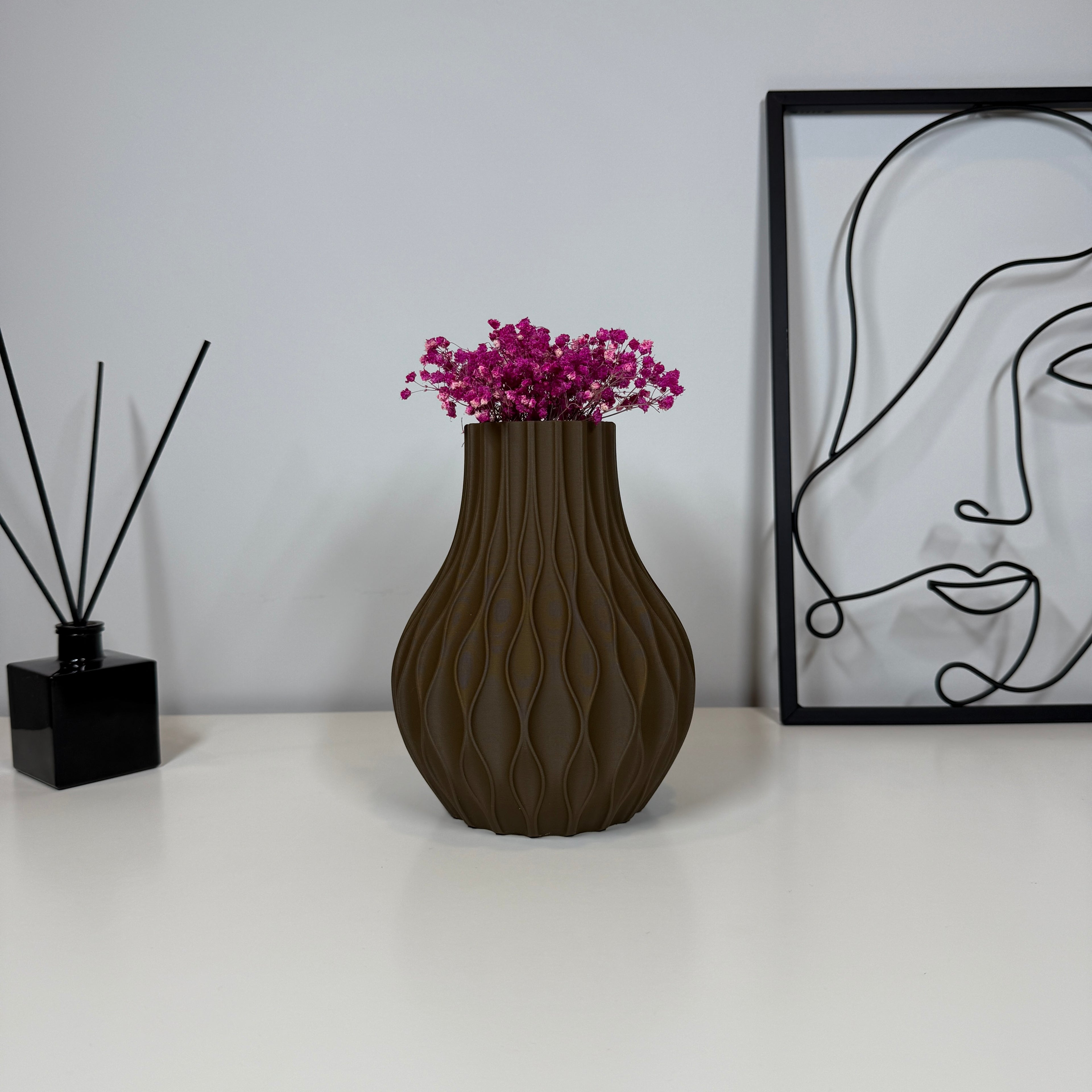 SENA – Dekoratyvinė banguota vaza