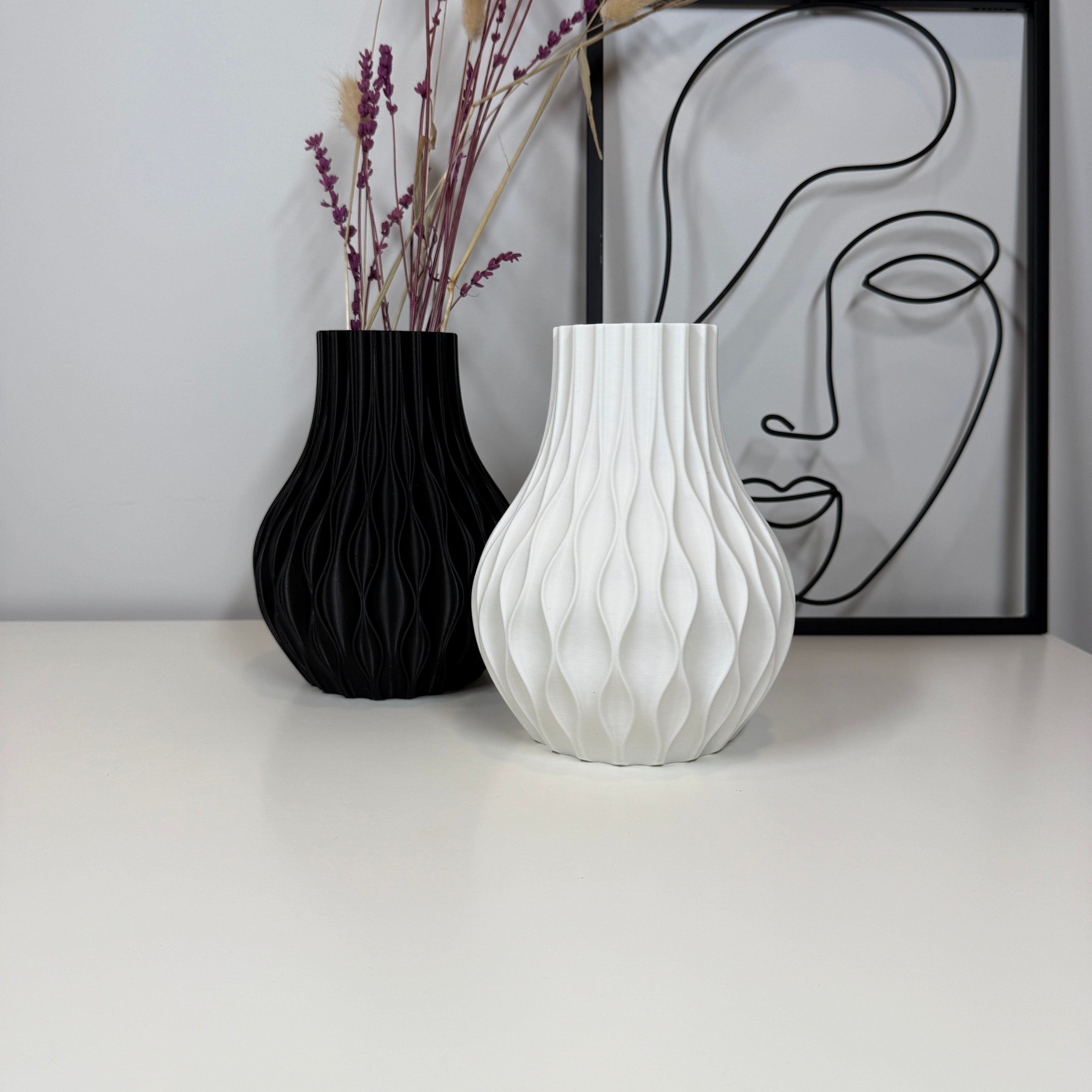 SENA – Dekoratyvinė banguota vaza