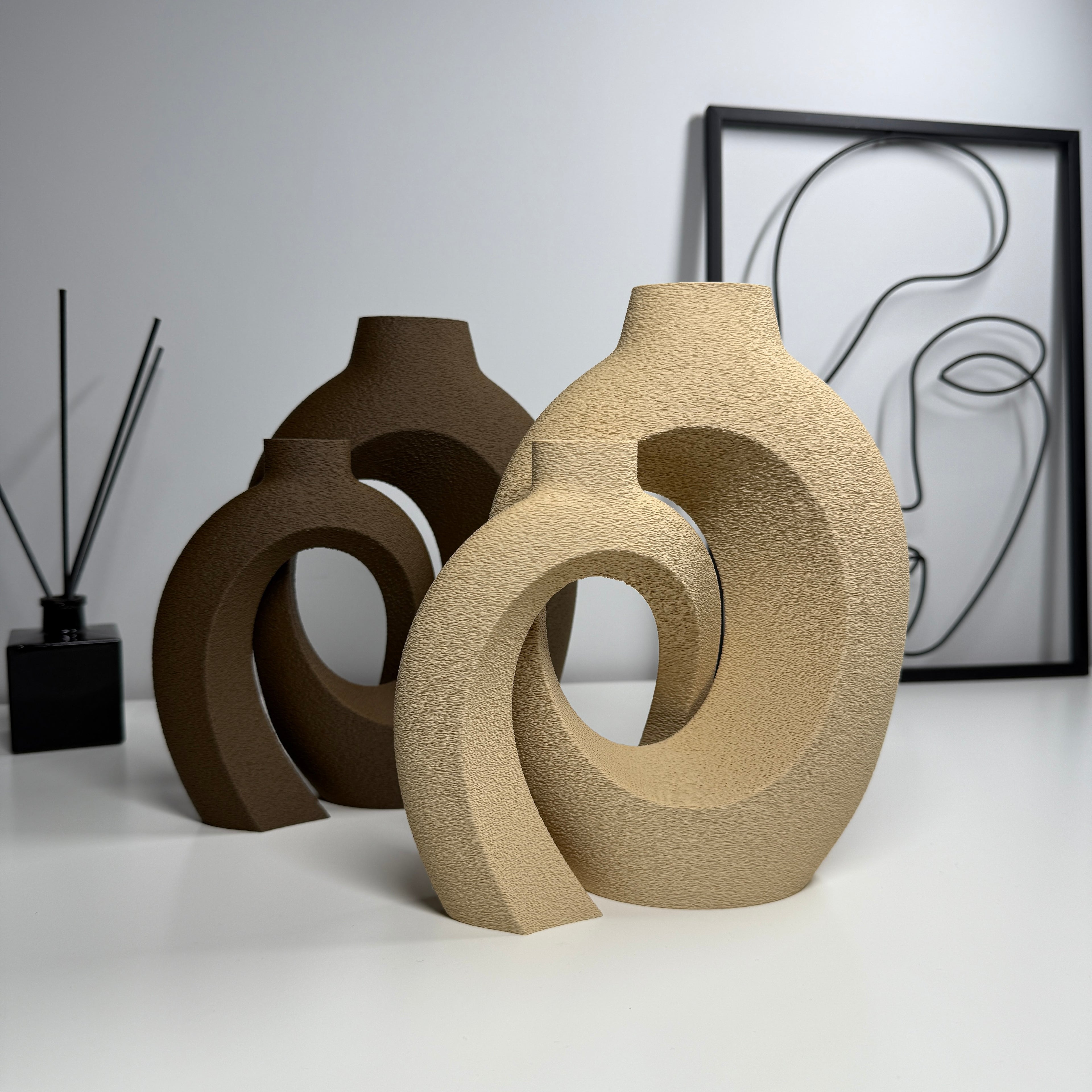 RUNA moderni dviejų dalių dekoratyvinė vaza interjere